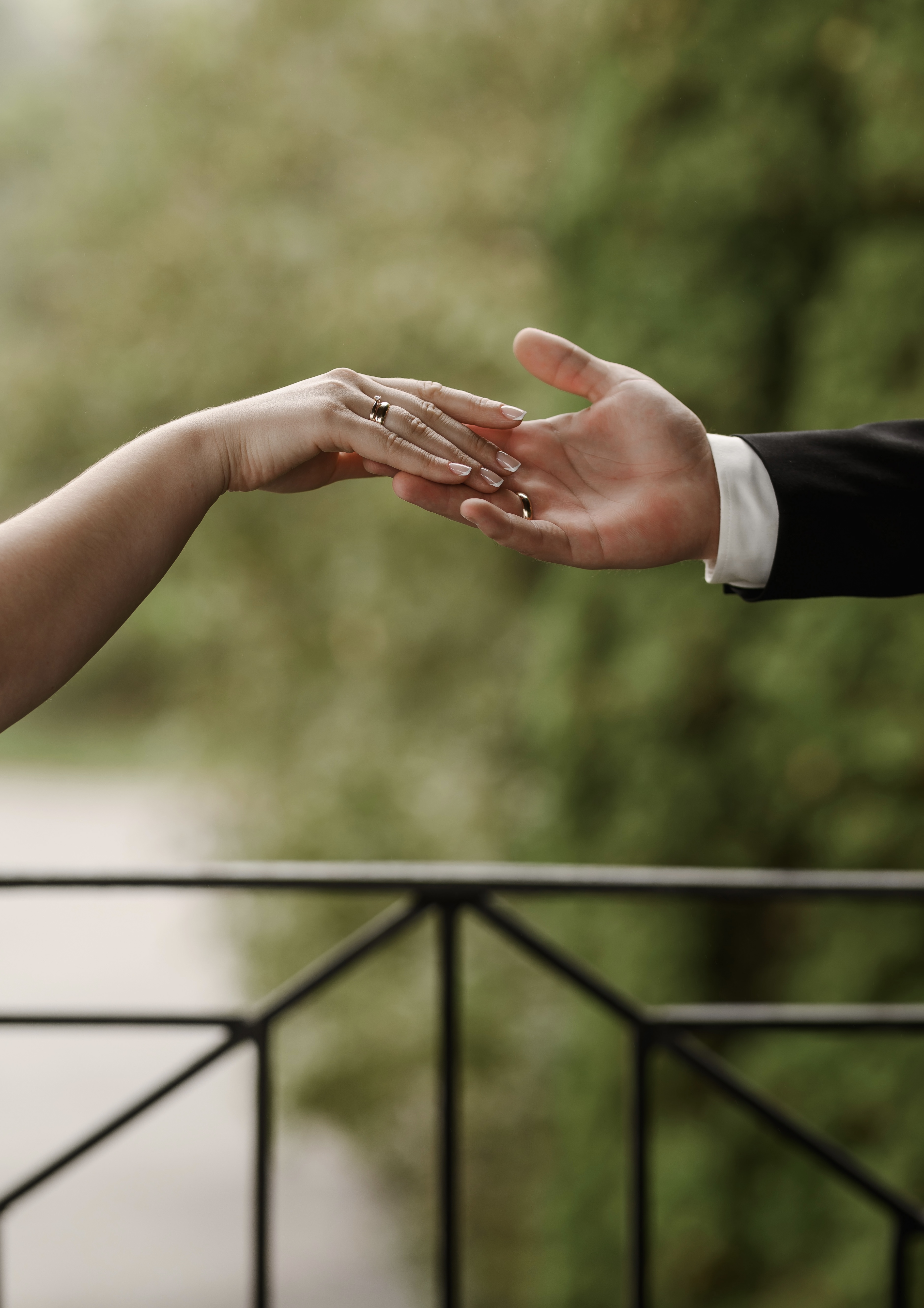 Hands